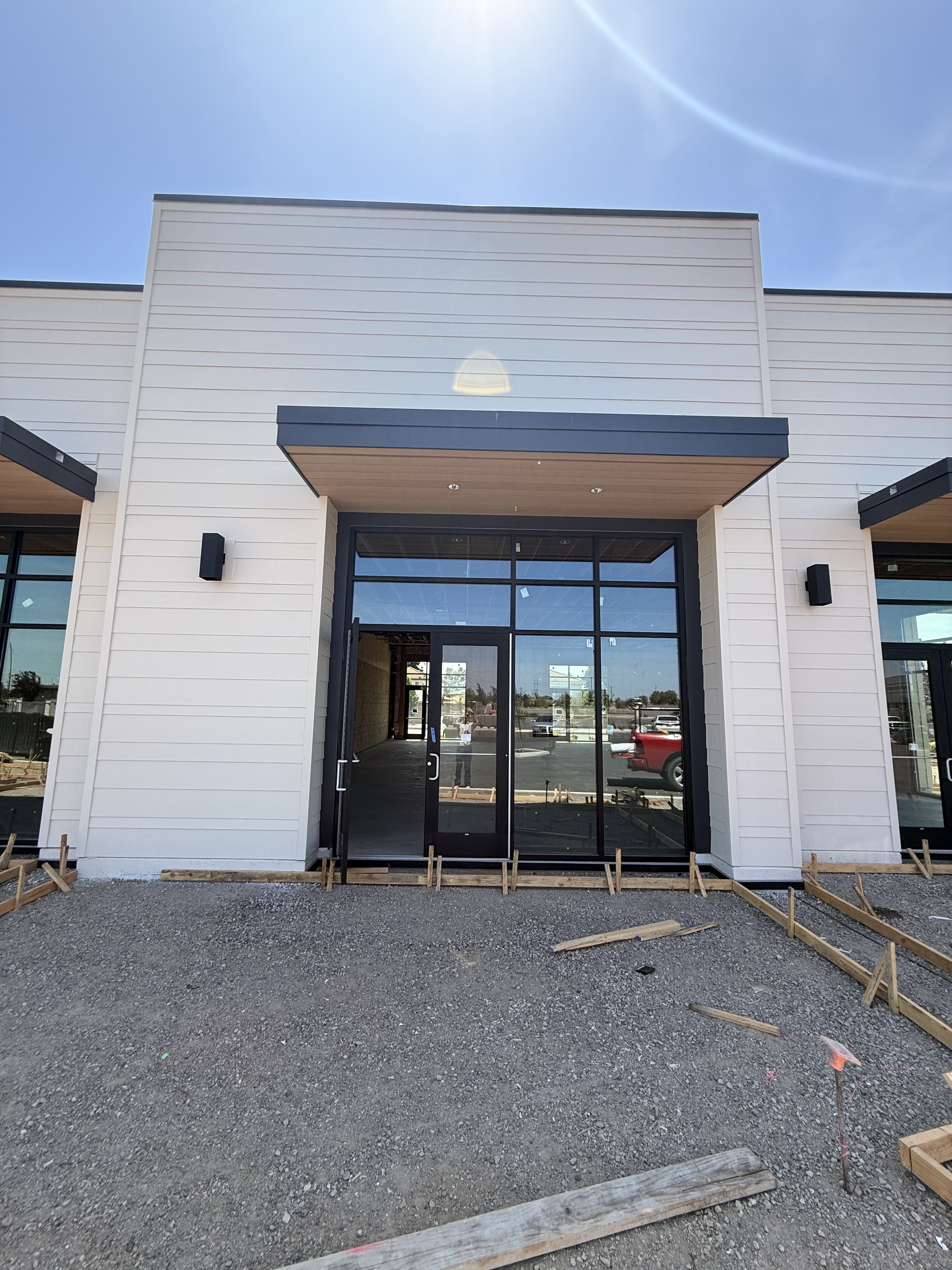 Shops J — Suite 105