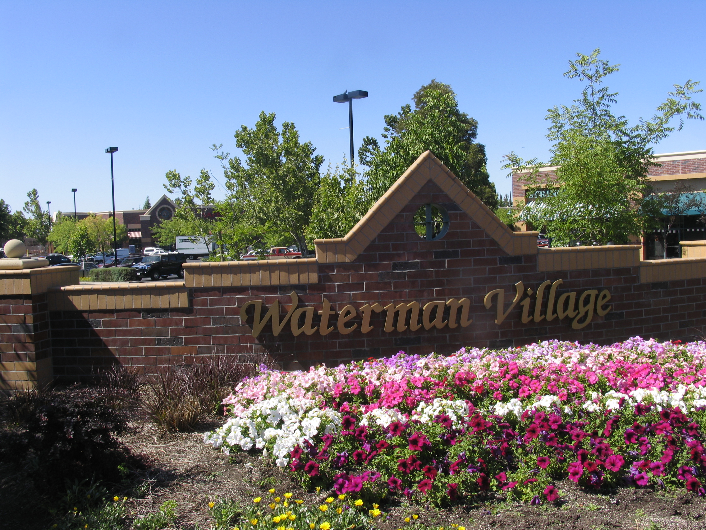 Waterman Village photo 2
