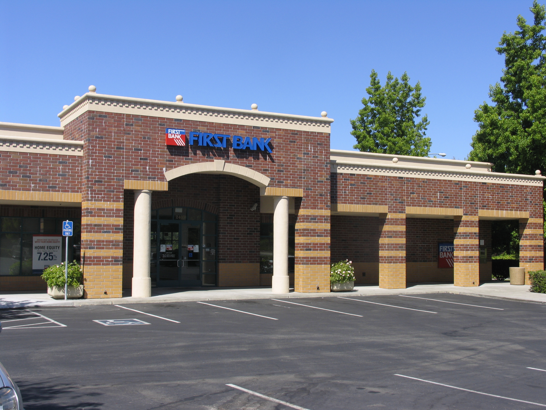 Waterman Village photo 3